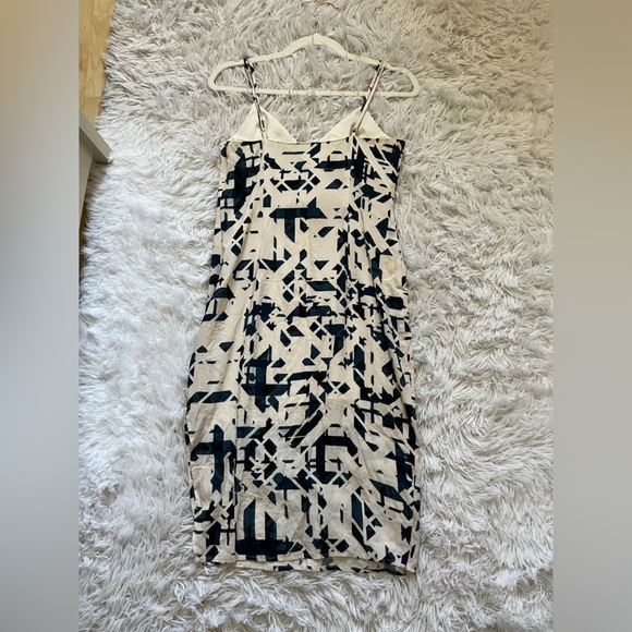NWT Yumi Kim off white and blue tribal midi shift sleeveless dress size small - Picture 8 of 8